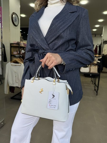 شنتة بولو بيضا