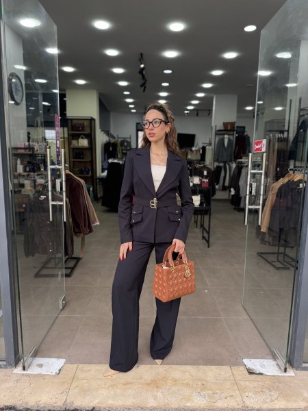 طقم رسمي مع قشاط