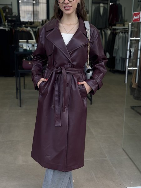 جاكيت جلد طويل