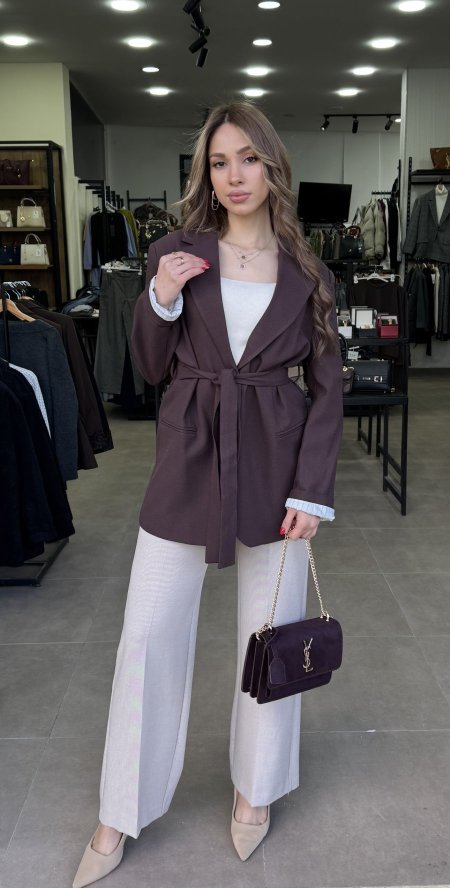 بليزر مع قشاط