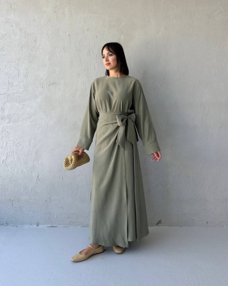 طقم بلوزة وتنورة