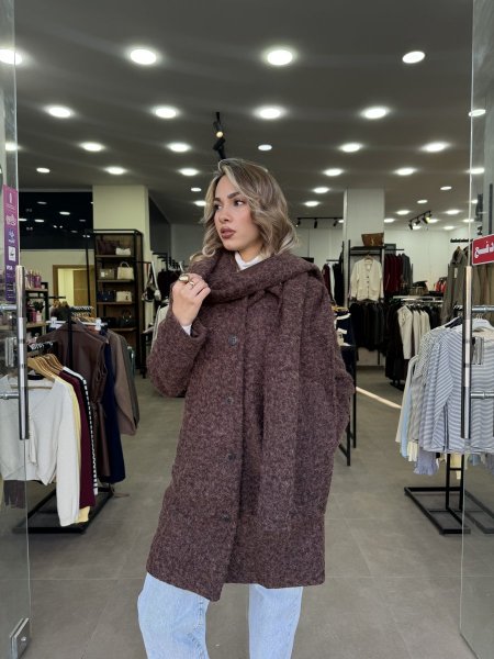 جاكيت مع لفحة